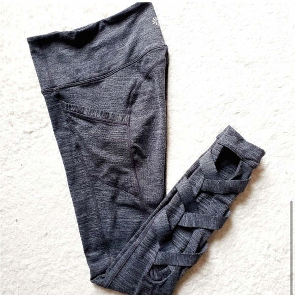 ATHLETA ‘Chaturanga’ High Waist Criss Cross Cut Out Legging Size XS - Picture 7 of 8